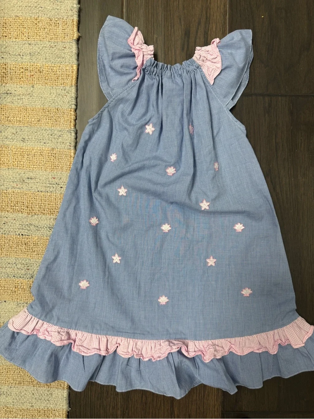 ANAVINI hand smocked 5T dress blue with pink shells